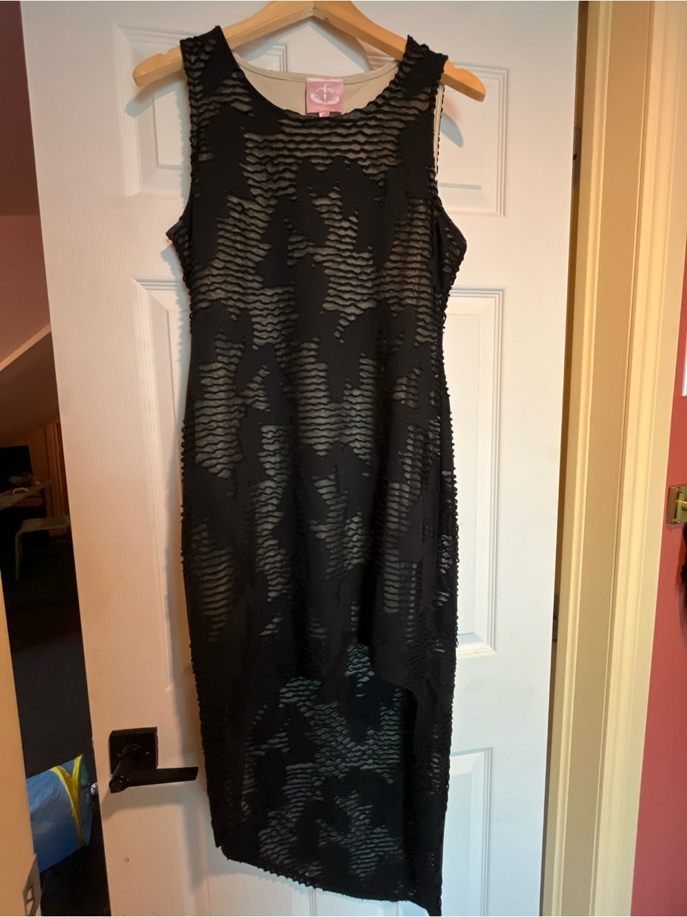 Romeo & Juliet Couture Black Sleeveless High-Low Overlay Dress